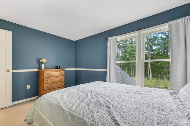 27 Oakmont Drive, Concord, NH 03301