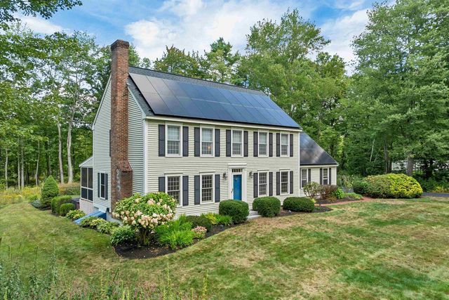 27 Oakmont Drive, Concord, NH 03301