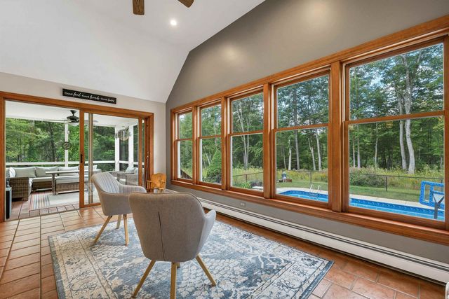 27 Oakmont Drive, Concord, NH 03301