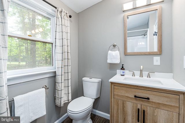 238 PONDS CT, Berkeley Springs, WV 25411