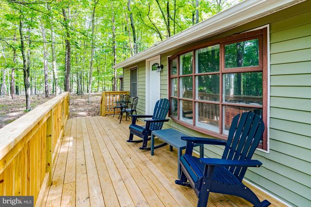 238 PONDS CT, Berkeley Springs, WV 25411