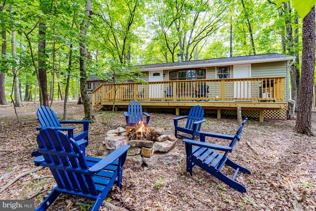 238 PONDS CT, Berkeley Springs, WV 25411