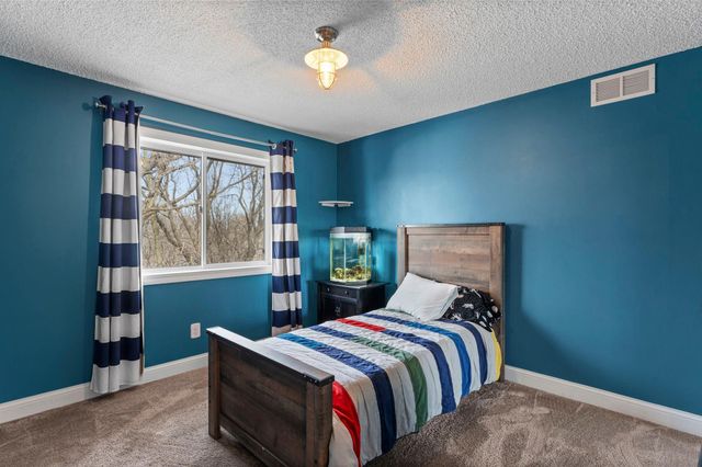 19330 Ellington Trail, Farmington, MN 55024