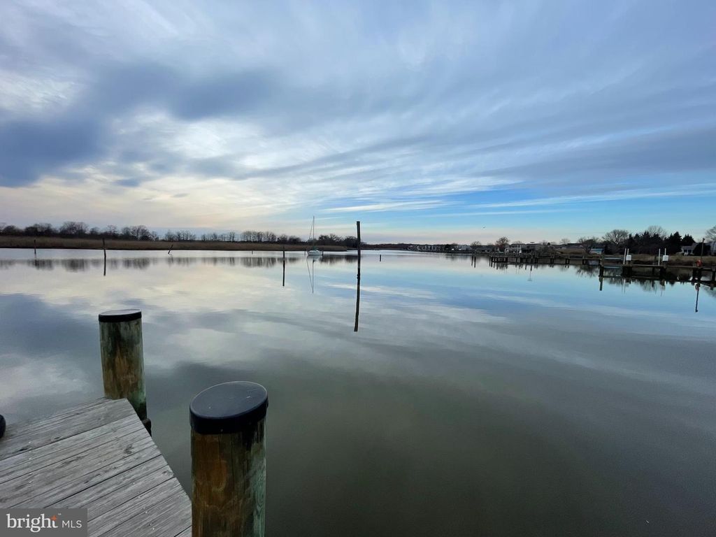 Image 38 of property listing at 1102 MARION QUIMBY DR, Stevensville, MD 21666