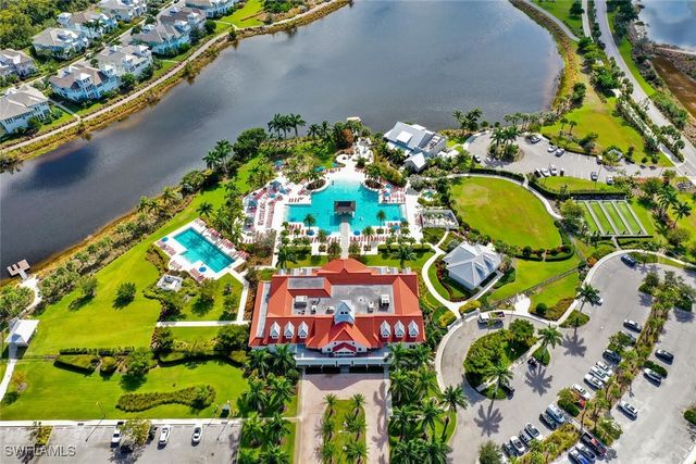 6561 Dominica DR 8-101, Naples, FL 34113