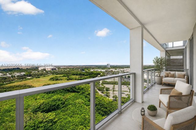 2000 Metropica Way 2111, Sunrise, FL 33323