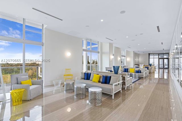 2000 Metropica Way 2111, Sunrise, FL 33323