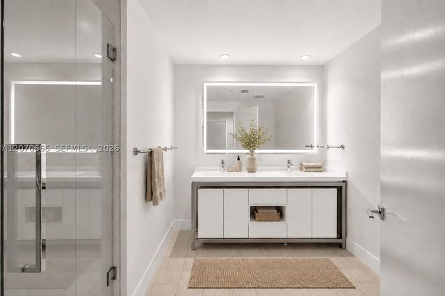 2000 Metropica Way 2111, Sunrise, FL 33323