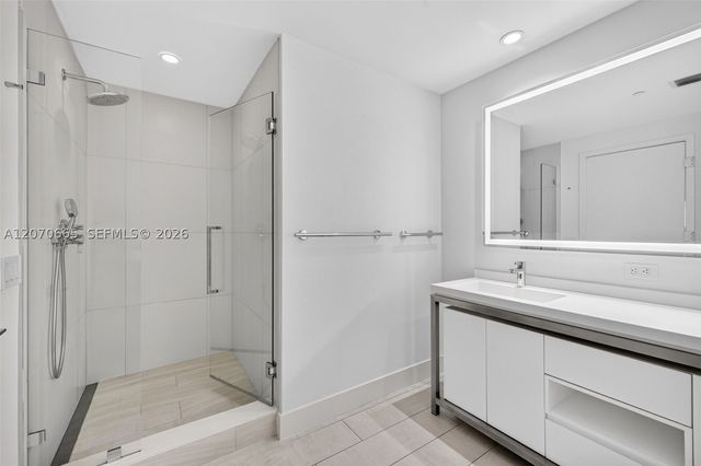 2000 Metropica Way 2111, Sunrise, FL 33323