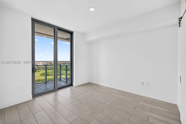 2000 Metropica Way 2111, Sunrise, FL 33323