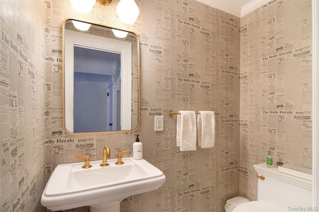 42 Summit Avenue, Bronxville, NY 10708