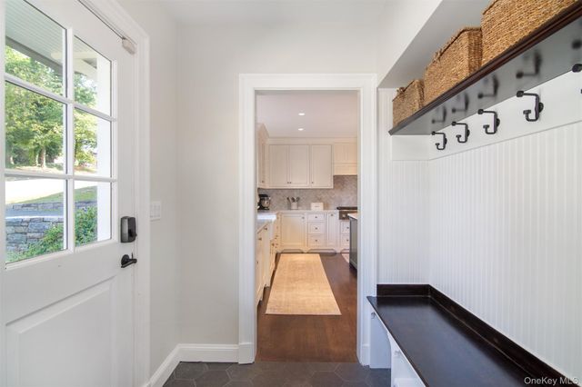 42 Summit Avenue, Bronxville, NY 10708