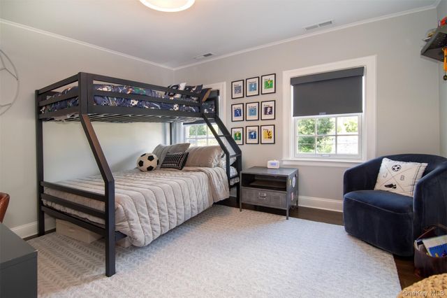 42 Summit Avenue, Bronxville, NY 10708