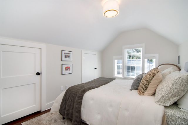 42 Summit Avenue, Bronxville, NY 10708