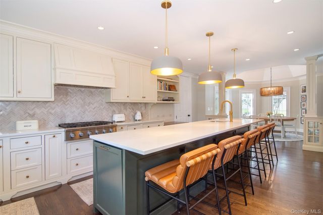 42 Summit Avenue, Bronxville, NY 10708