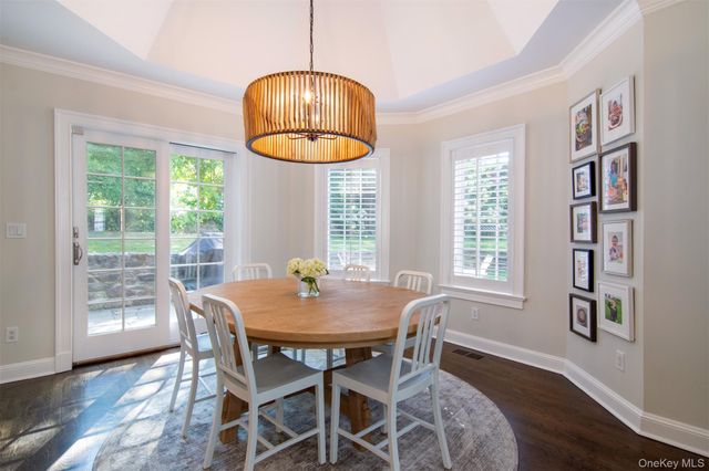 42 Summit Avenue, Bronxville, NY 10708