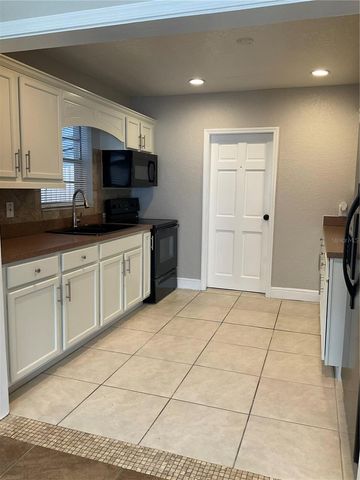 710 E JACKSON STREET, Kissimmee, FL 34744