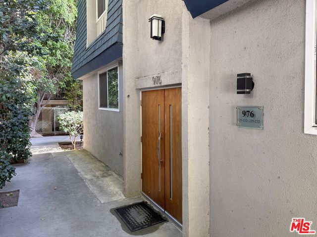 976 Larrabee Street 225, West Hollywood, CA 90069