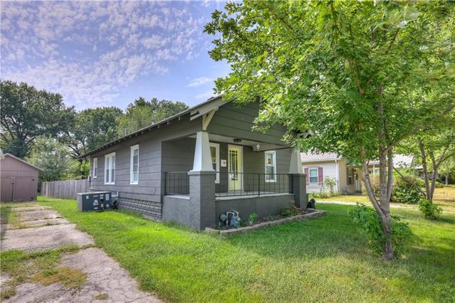 1310 E 7th Street, Pittsburg, KS 66762