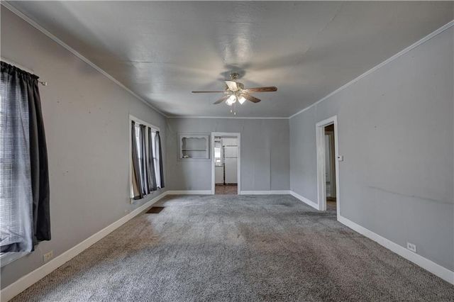 1310 E 7th Street, Pittsburg, KS 66762