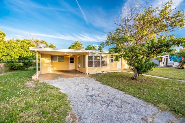 5196 NE 19th Ave, Pompano Beach, FL 33064