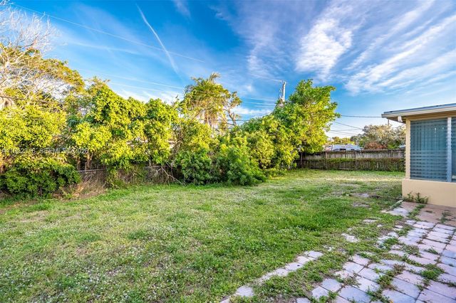 5196 NE 19th Ave, Pompano Beach, FL 33064