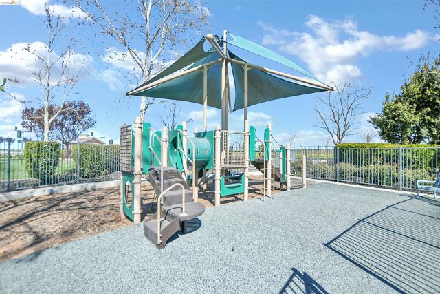 2130 Harborage Way, Oakley, CA 94561