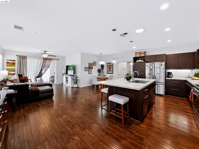 2130 Harborage Way, Oakley, CA 94561