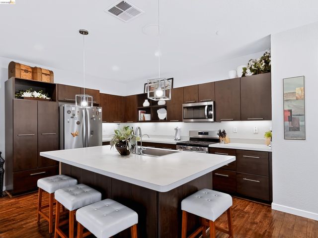 2130 Harborage Way, Oakley, CA 94561