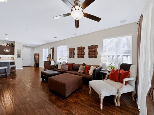 2130 Harborage Way, Oakley, CA 94561