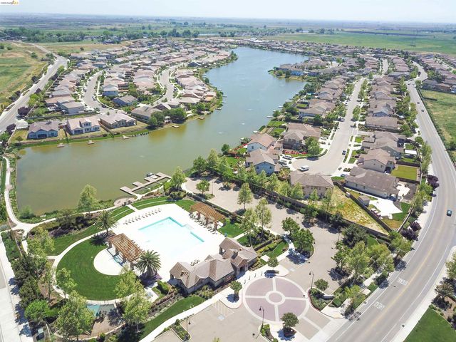 2130 Harborage Way, Oakley, CA 94561
