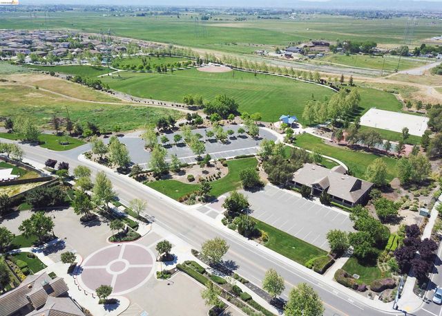 2130 Harborage Way, Oakley, CA 94561