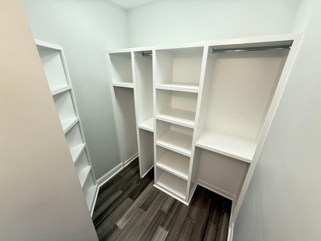 386 HOLMES CIR, Memphis, TN 38111