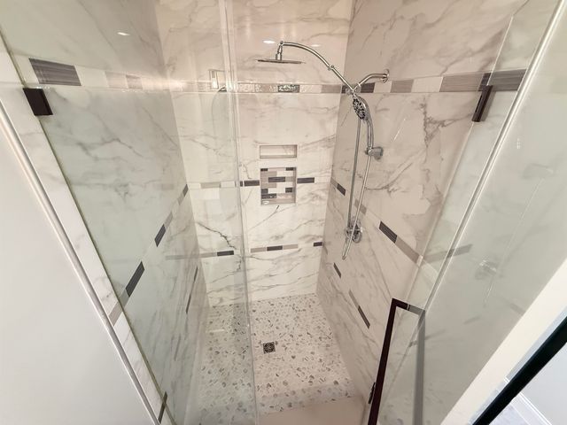 386 HOLMES CIR, Memphis, TN 38111