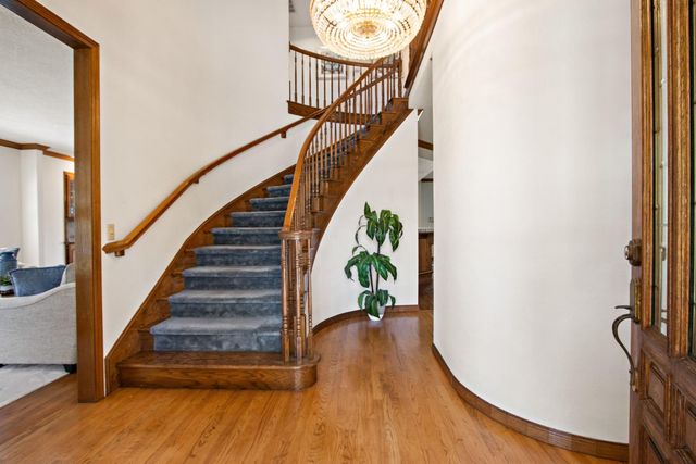 891 Shore Breeze Dr, Sacramento, CA 95831