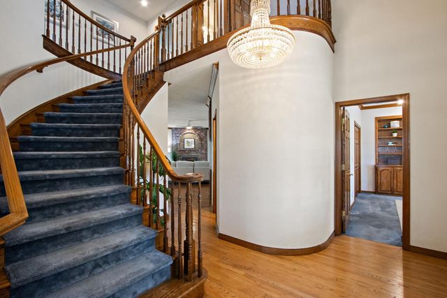 891 Shore Breeze Dr, Sacramento, CA 95831