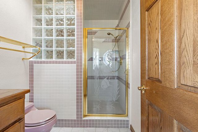 891 Shore Breeze Dr, Sacramento, CA 95831