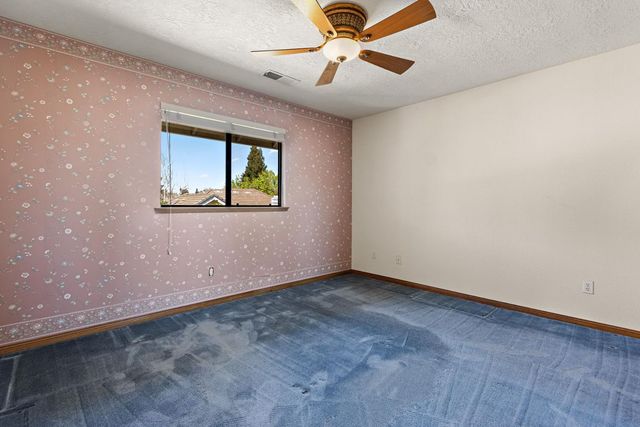 891 Shore Breeze Dr, Sacramento, CA 95831