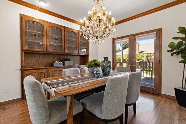 891 Shore Breeze Dr, Sacramento, CA 95831