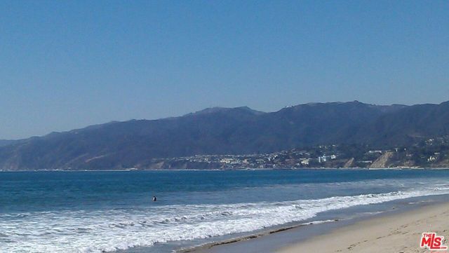 1241 5TH Street 305, Santa Monica, CA 90401