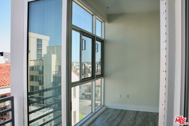 1241 5TH Street 305, Santa Monica, CA 90401