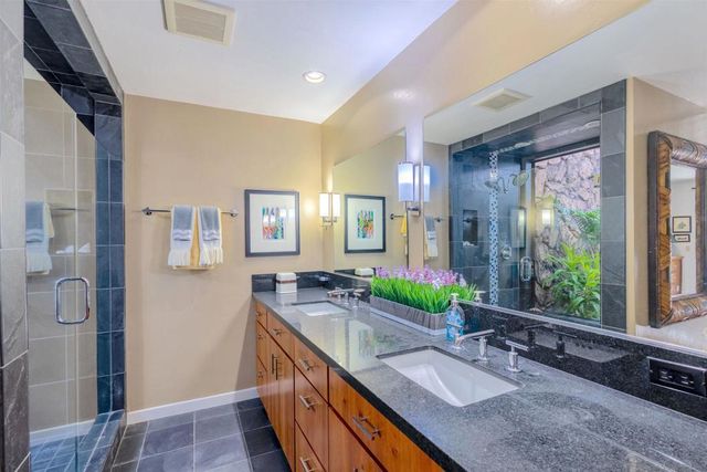 2590 Caminito Porthcawl, La Jolla, CA 92037