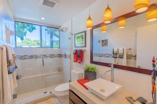 2590 Caminito Porthcawl, La Jolla, CA 92037