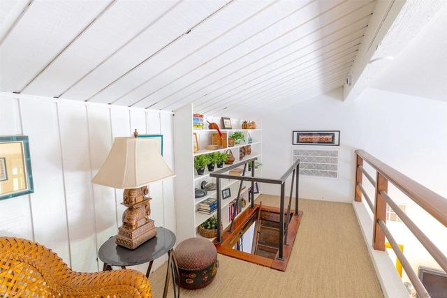 2590 Caminito Porthcawl, La Jolla, CA 92037