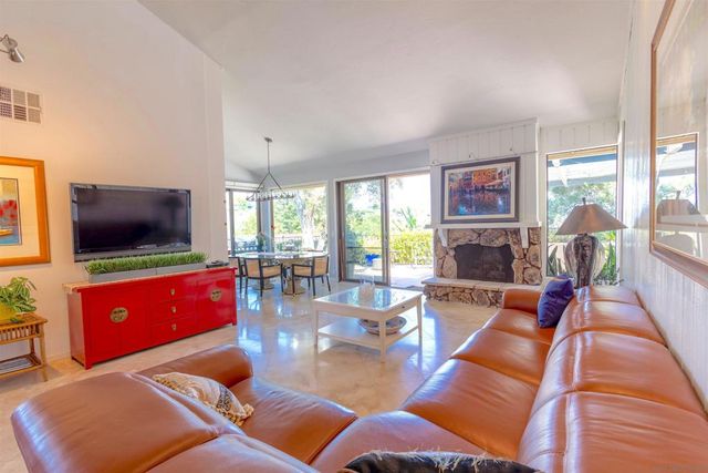 2590 Caminito Porthcawl, La Jolla, CA 92037