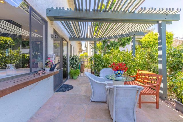 2590 Caminito Porthcawl, La Jolla, CA 92037