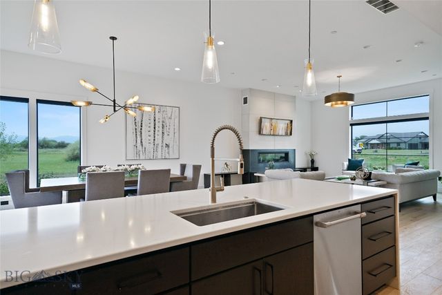 440 Riparian Way, Bozeman, MT 59718