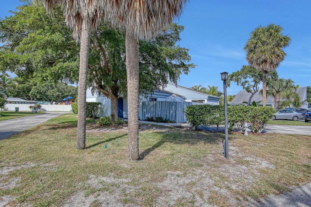 241 NW 15th Street, Boca Raton, FL 33432