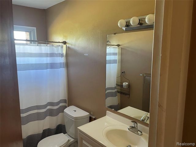 25301 unit 230 Five Mile Road, Redford, MI 48239