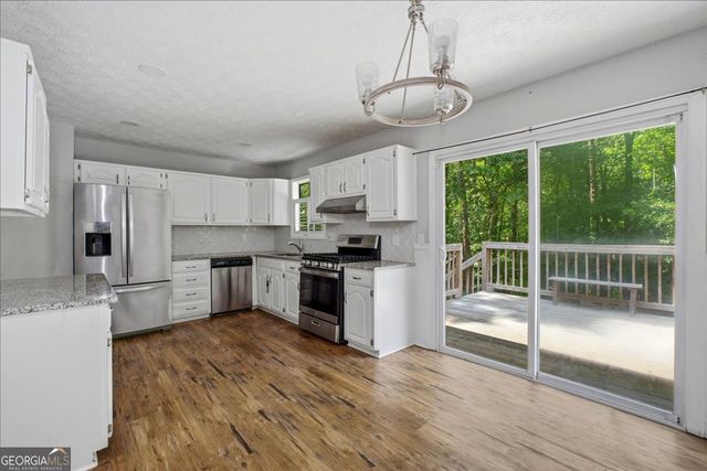 3189 Aspen Circle, Snellville, GA 30078
